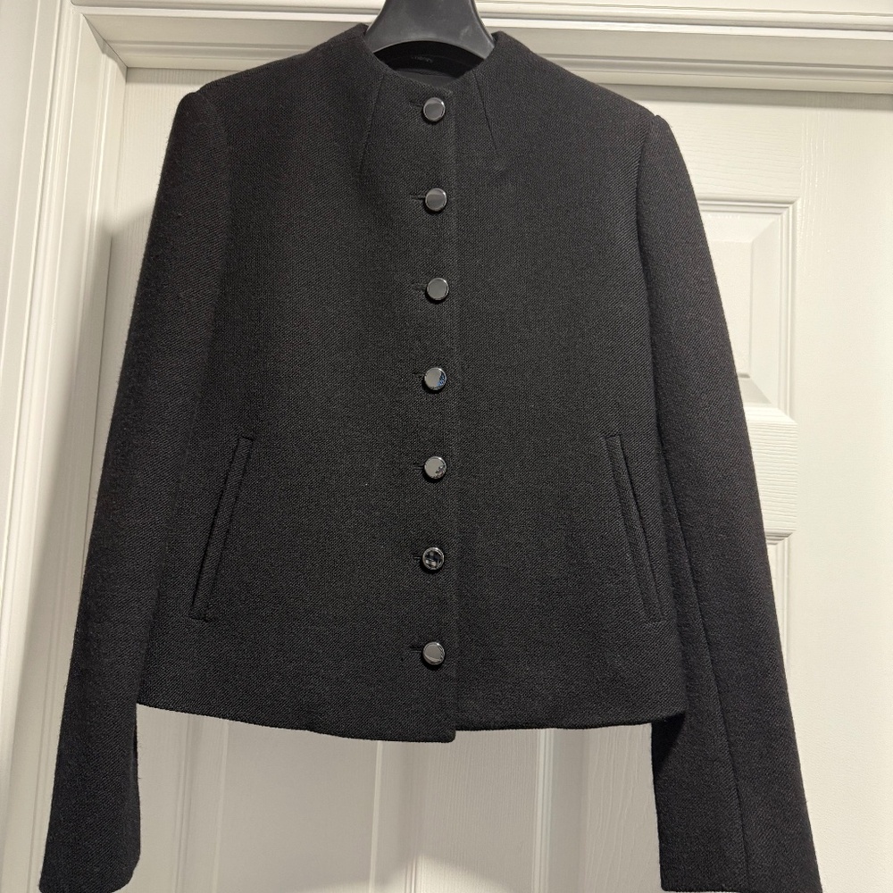Theory Button Front Cutaway JKT